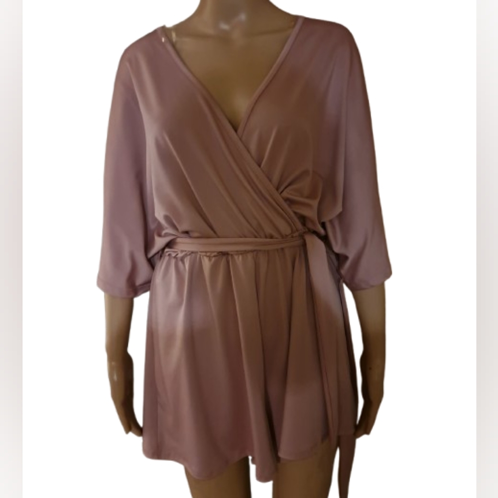 NWT Entro Blush Pink Surplice/ Front Tie Waist Dressy Shorts Romper Sz SM